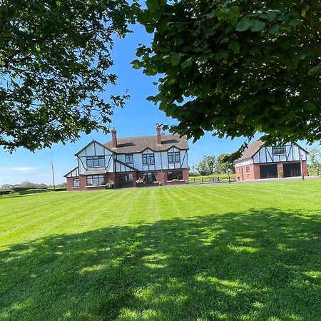 Greenfields Country House Latton Екстериор снимка