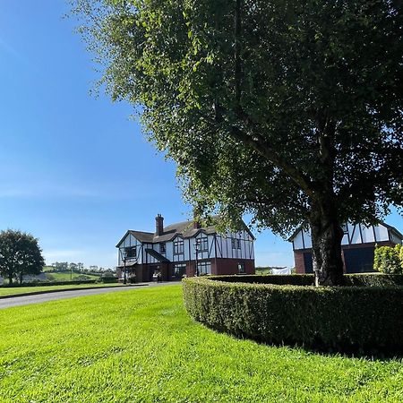 Greenfields Country House Latton Екстериор снимка