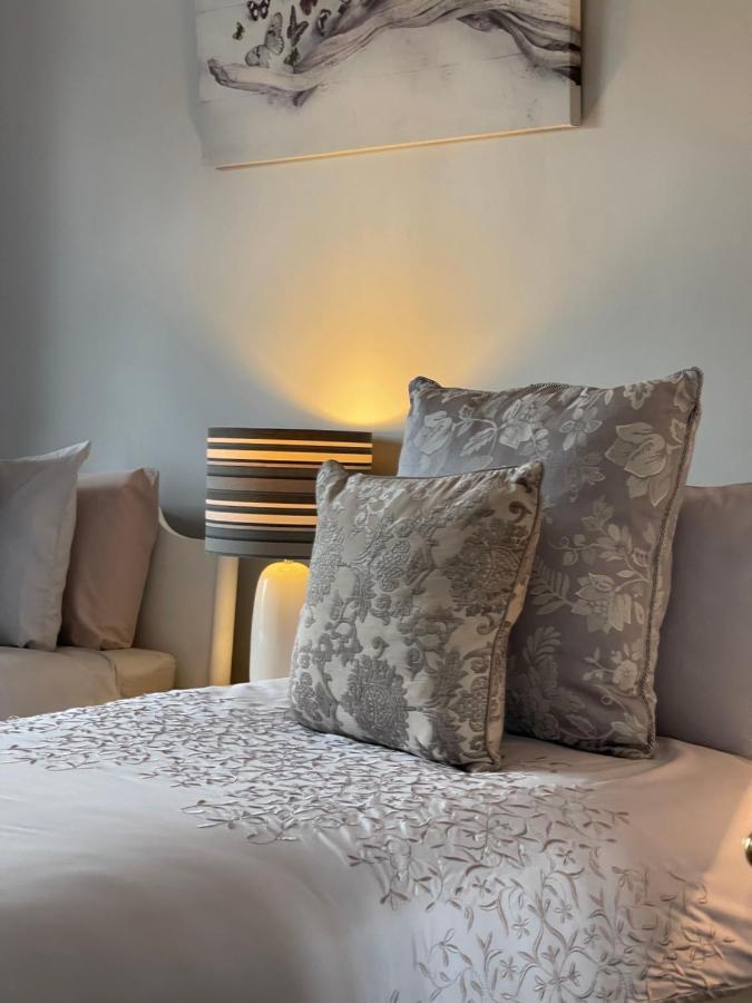 Greenfields Country House Latton Екстериор снимка
