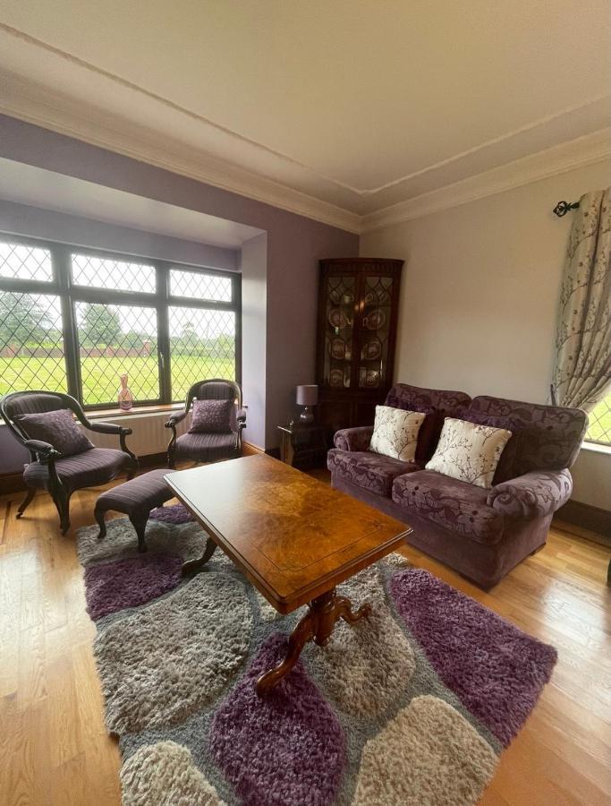 Greenfields Country House Latton Екстериор снимка