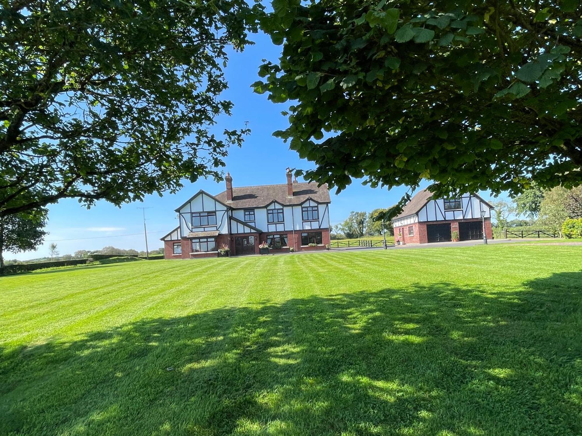 Greenfields Country House Latton Екстериор снимка