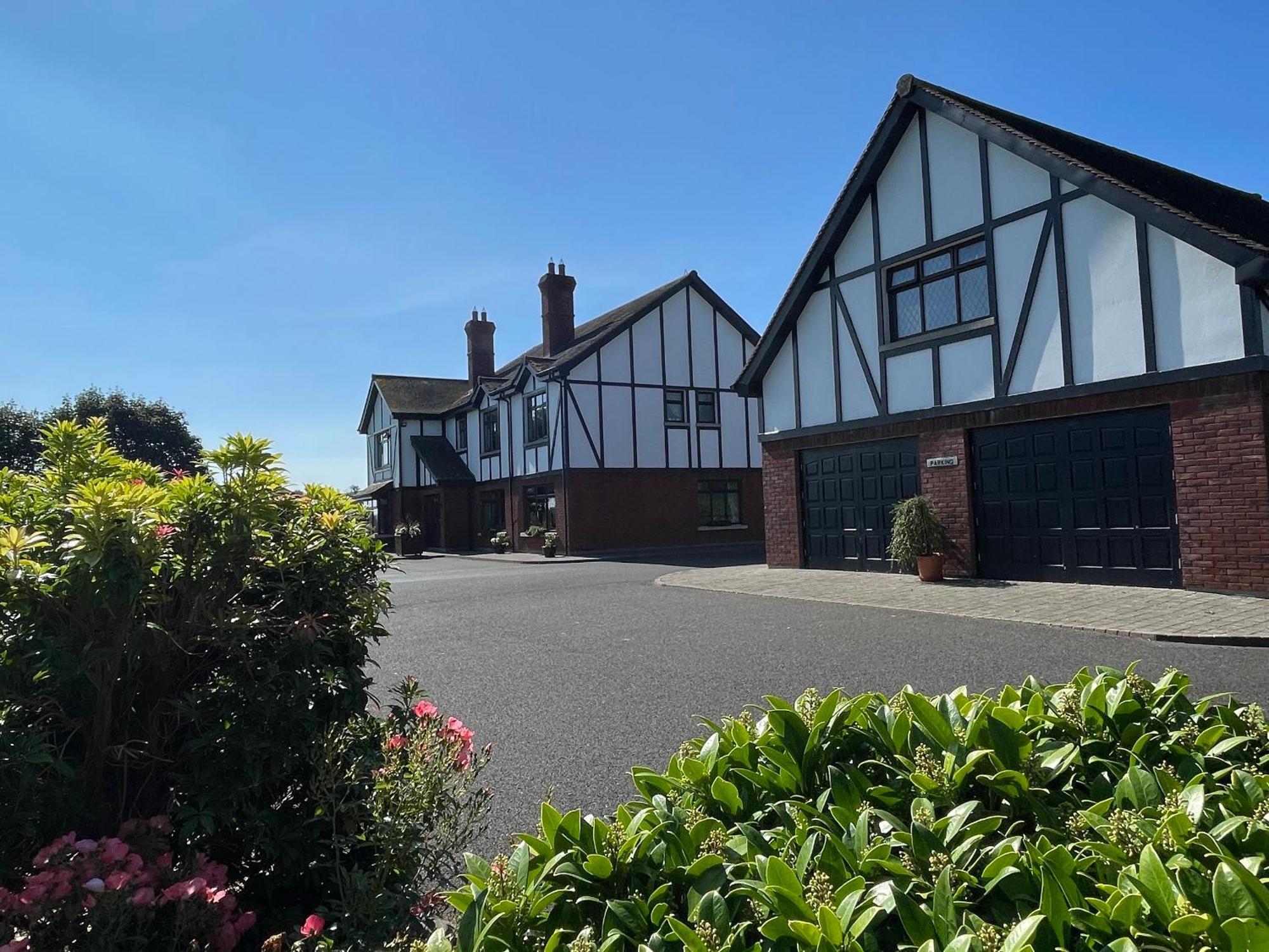 Greenfields Country House Latton Екстериор снимка